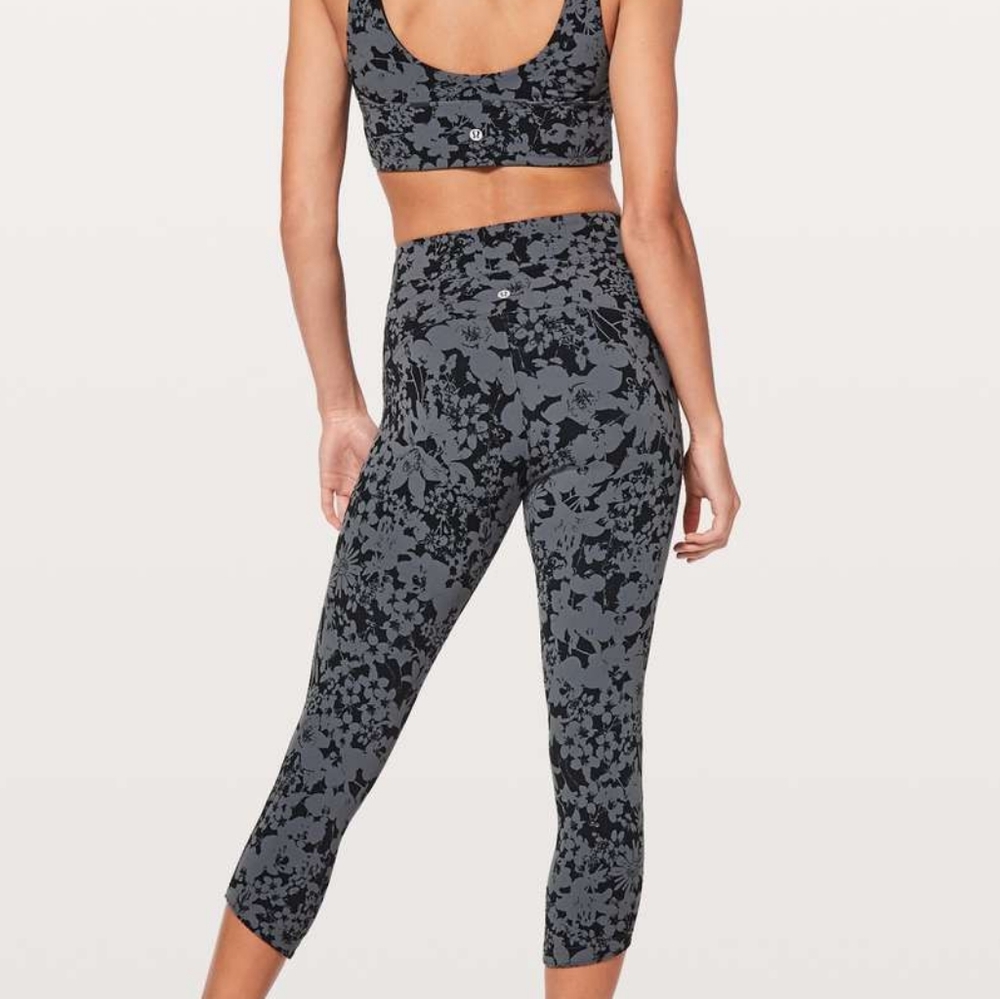 Lululemon efflorescent nebula nulu all you do crop - Picture 4 of 16